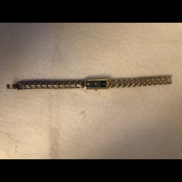 Seiko Sleek Vintage Petite 2E20-7609 New Battery - Picture 3 of 3